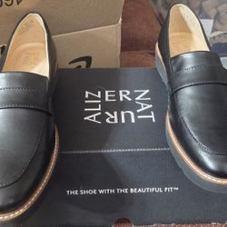 Naturalizer Women Loafers