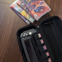 Nintendo Switch Lite With EXTRASSSS