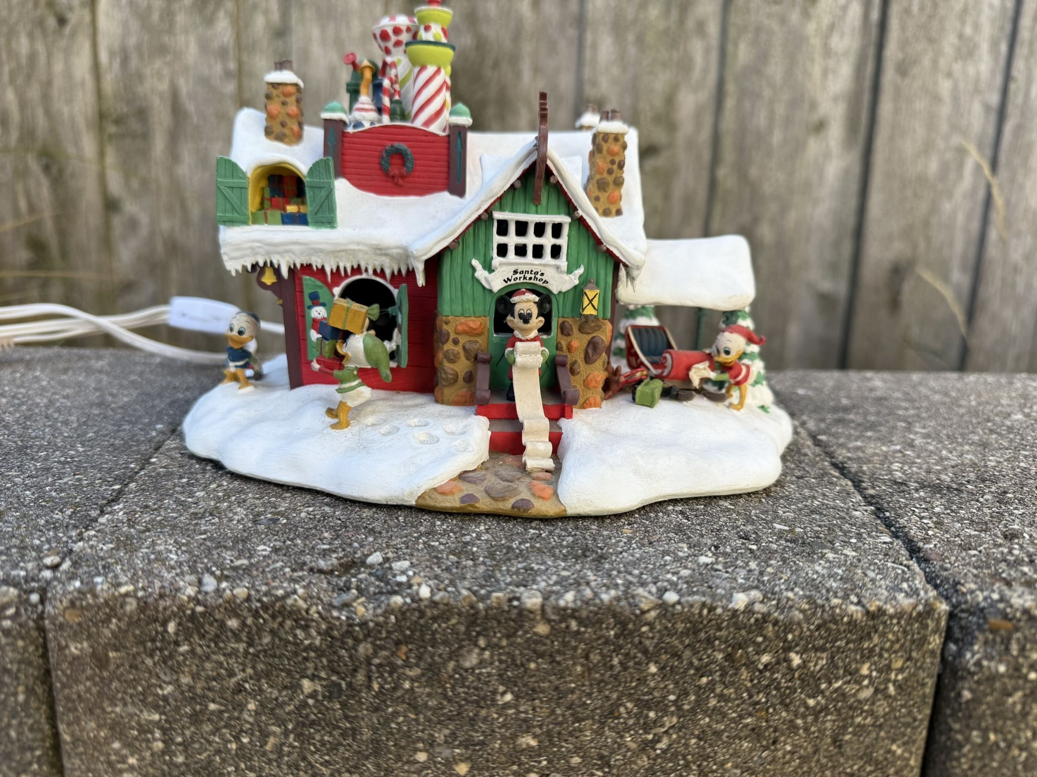 Disney Winter Wonderland (Santa’s Workshop)