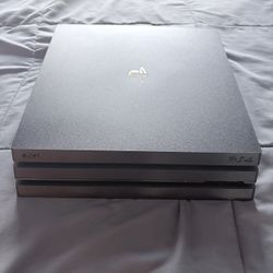 PS4 Pro 1TB Bundle
