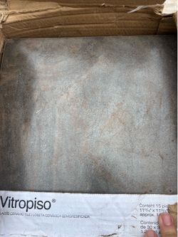 11 pieces of tile 11/11 13/16”