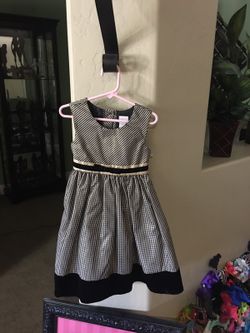 Girls dress