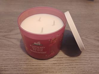 Raspberry Holiday Pie Bar Candle