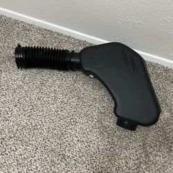 2015-2023 DODGE CHARGER 3.6L V6 ENGINE INTAKE AIR CLEANER FILTER