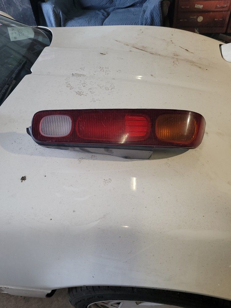 ACURA INTEGRA REAR TAIL LIGHT