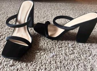 Black Simple High Heels Elegant