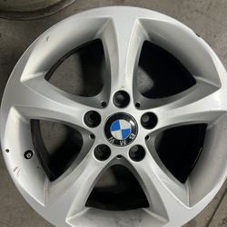 BMW rims used some scratch throw me an offer