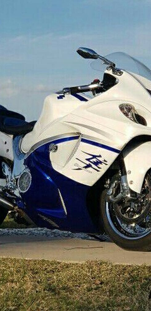 Custom Suzuki Hayabusa With OSD 330 Wide Tire Kit