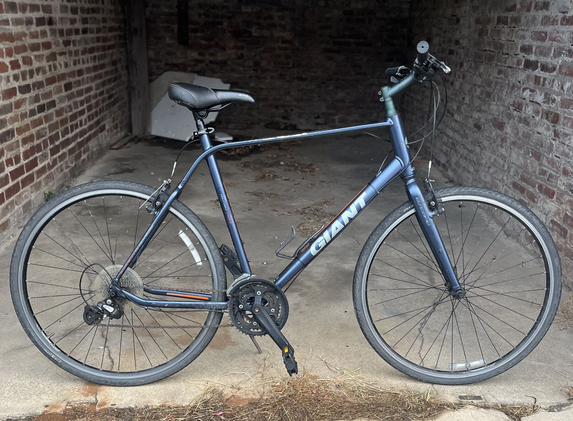 XL hybrid Bikes