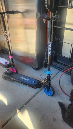 M8TRX  12V Electric Scooter for Kids Ages 6-12, Powered E-Scooter with Speeds of 8 MPH