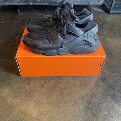 Nike Huarache Size 13- Used