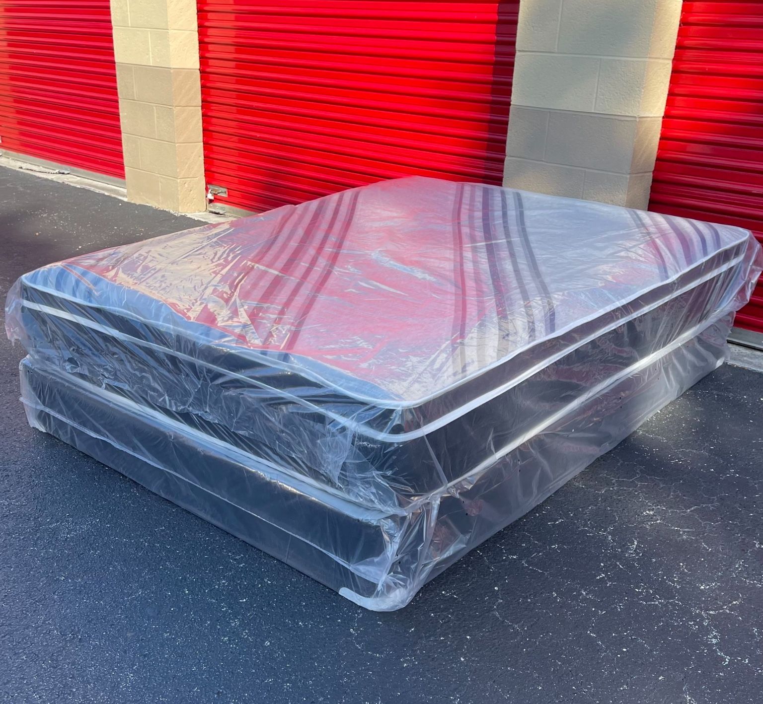 New Queen Size Pillowtop And Box Spring Set