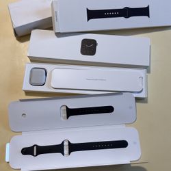 Apple AirPod Pro New Apple Watch Series 6 40mm Sp  Use Berry Good Condition 