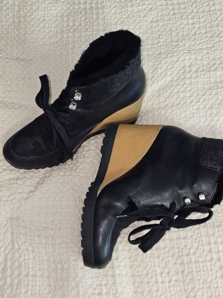 Cole Haan Booties Womens. 9.5