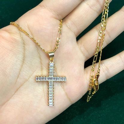 18k Gold Filled Chain Pedant Cross 24” Chain Unisex