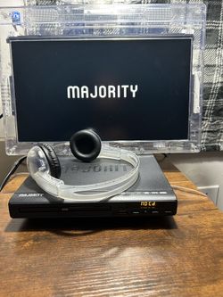 Cleartunes 15.6” Inch Tv brand new majority DVD player never used with headphones