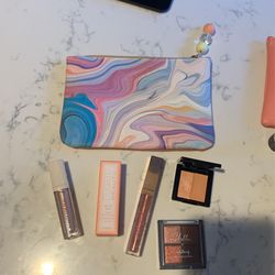 Ipsy 5 Mini Set $5 New