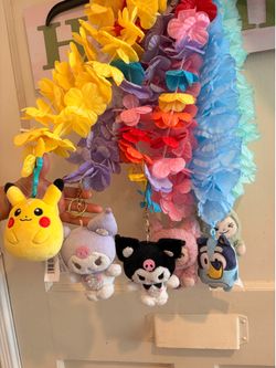 Graduation Character leis
