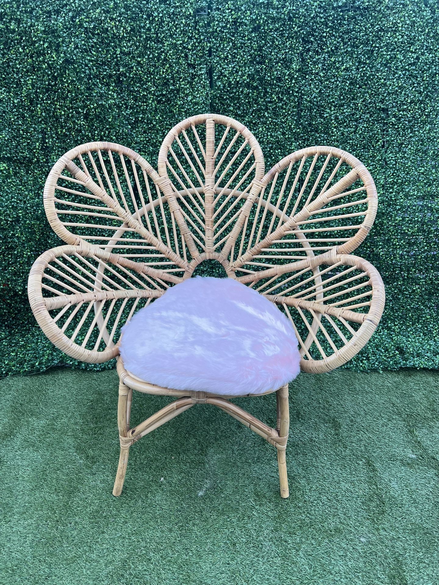 FOR SALE Daisy rattan Chair