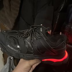 Balenciaga tracks led