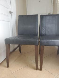 4 Dinning Chairs ONLY