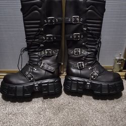 Brand New Platform Buckle Boots – Size 9.5