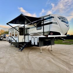 2021 Fuel 352 Toy Hauler