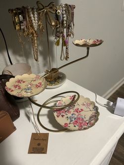 Vintage Jewelry stand
