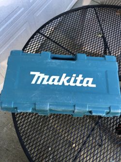 Makita recipro saw jr3050t