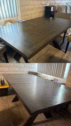 Extendable Dark Brown/Espresso Wood Dining Table