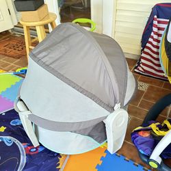 Bassinet for beach 