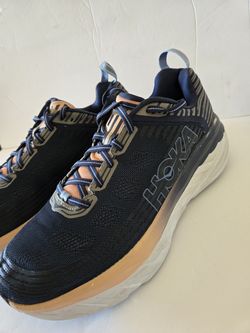 Hoka bondi Women's Size 10D Shoes