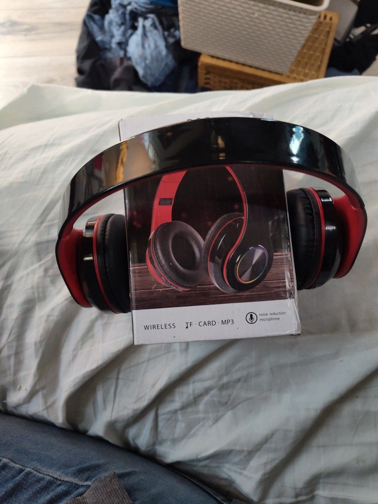 Cordless Headphones