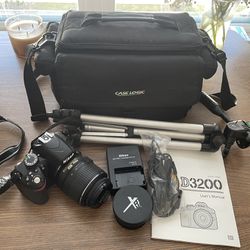 Nikon D3200 with extras and LOW shutter count