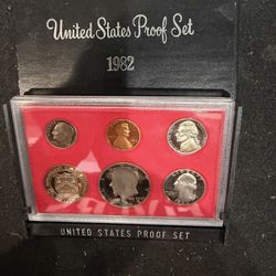 1982 S Gem Proof US Mint Set With5 Coins In Original Government Package 