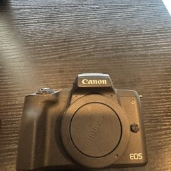 Canon M50 / Sigma 18-35mm Lens 