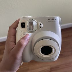 Polaroid Camera 