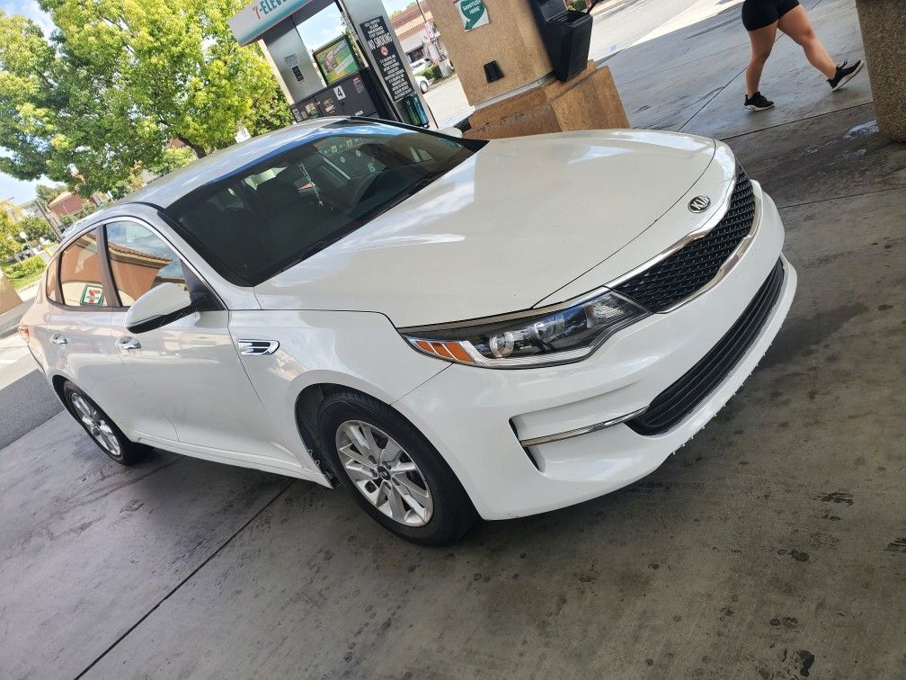 2016 Kia Optima 