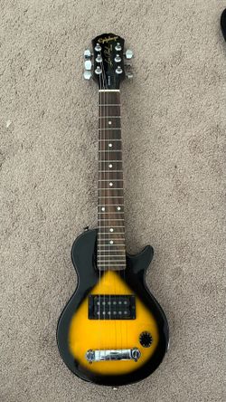 Epiphone Les Paul Pee Wee Electric Guitar + Original Epiphone Gig Bag
