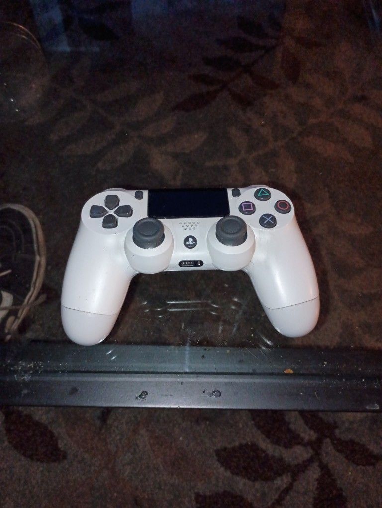 PS4 Controller 