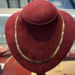 Herenbone necklace