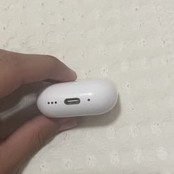 AirPods 4