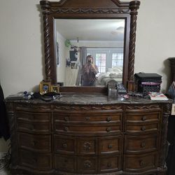 Matching Dresser Set With Mirror