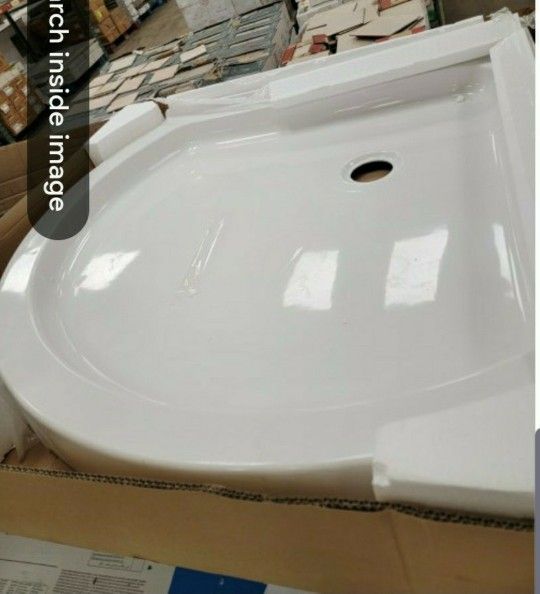 Shower Base 40.35" X 40.35" GLACIER BAY GBSH217 NEW IN BOX