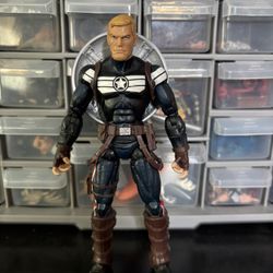 Toybiz Commander Rogers 