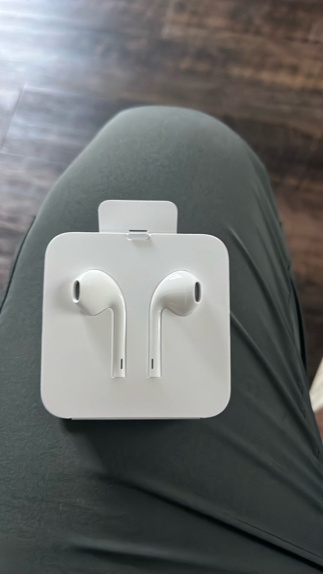 iPhone Buds