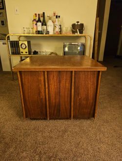 Mid Century Night Stands or Side Tables (Set of Two) - Great Condition