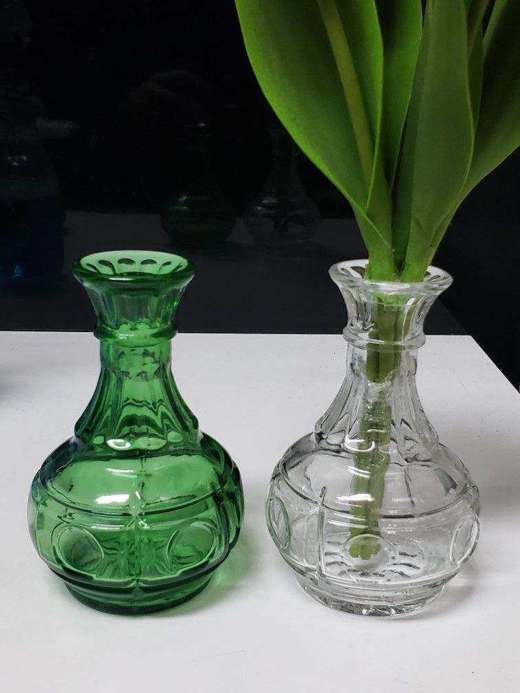 Rare 70's Clear Glass Thumbprint Bud Vase