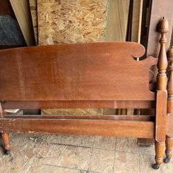 Antique Acorn Bedroom Set 