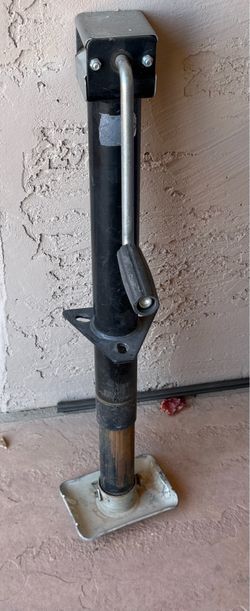 Manual trailer jack